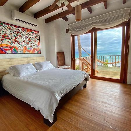 Casa Baronesa Waterfront Villa プエルト・ビジャミル エクステリア 写真